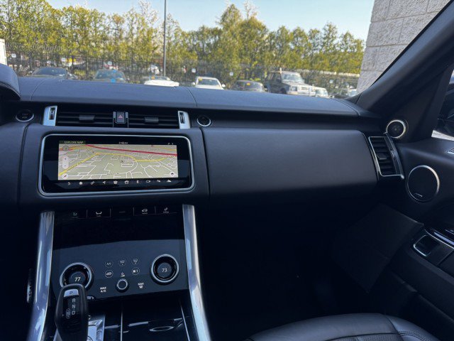 Used 2019 Land Rover Range Rover Sport Supercharged AWD/4WD image 31