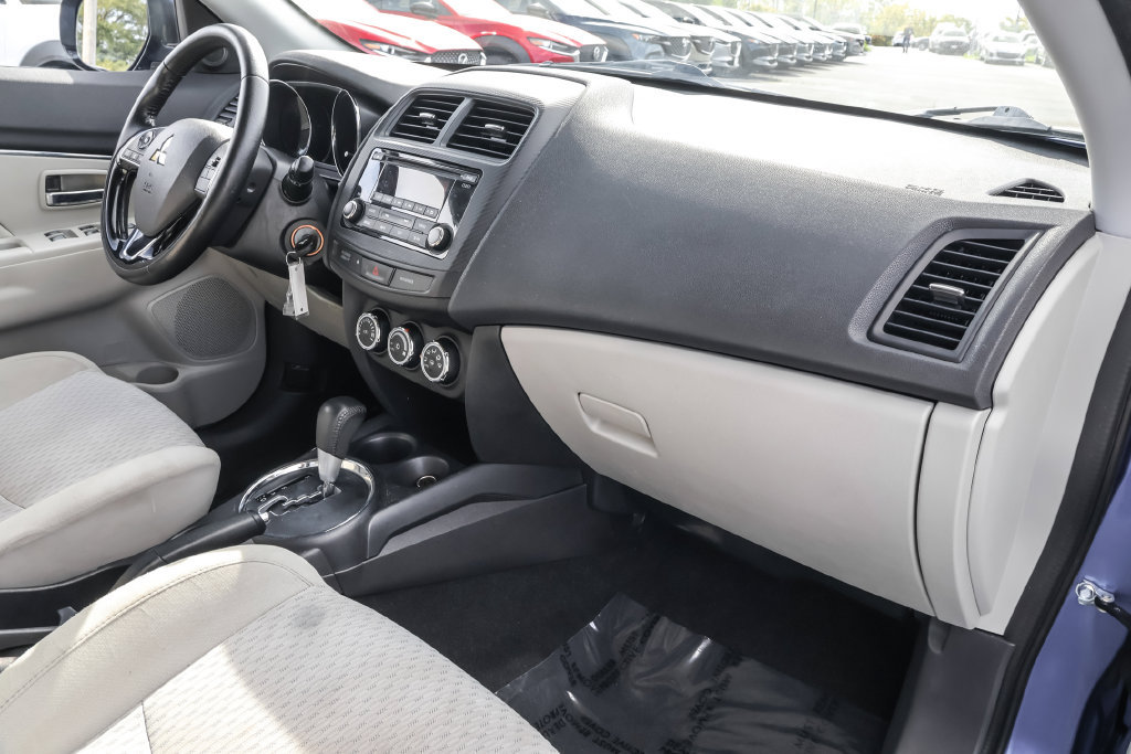 Used 2017 Mitsubishi Outlander Sport ES FWD image 31