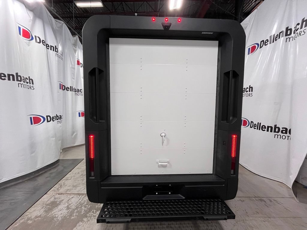 Used 2024 Chevrolet Brightdrop 400 w/ Commercial Equipment Package AWD/4WD image 6