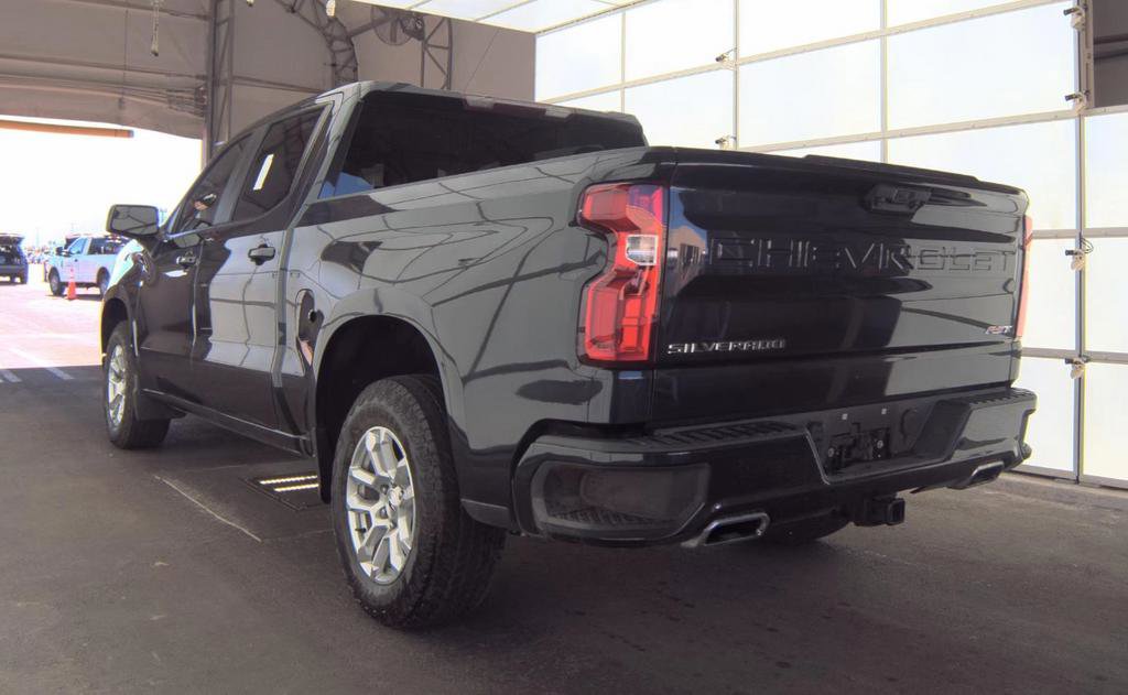 Used 2022 Chevrolet Silverado 1500 RST image 4