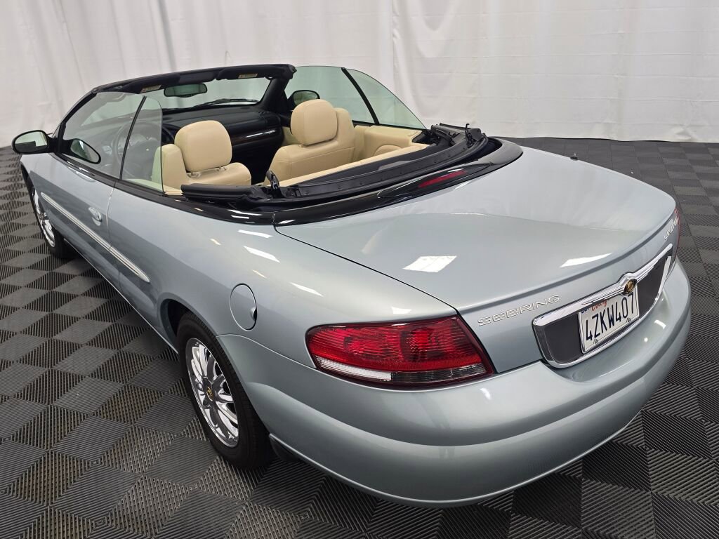 Used 2003 Chrysler Sebring Limited image 26