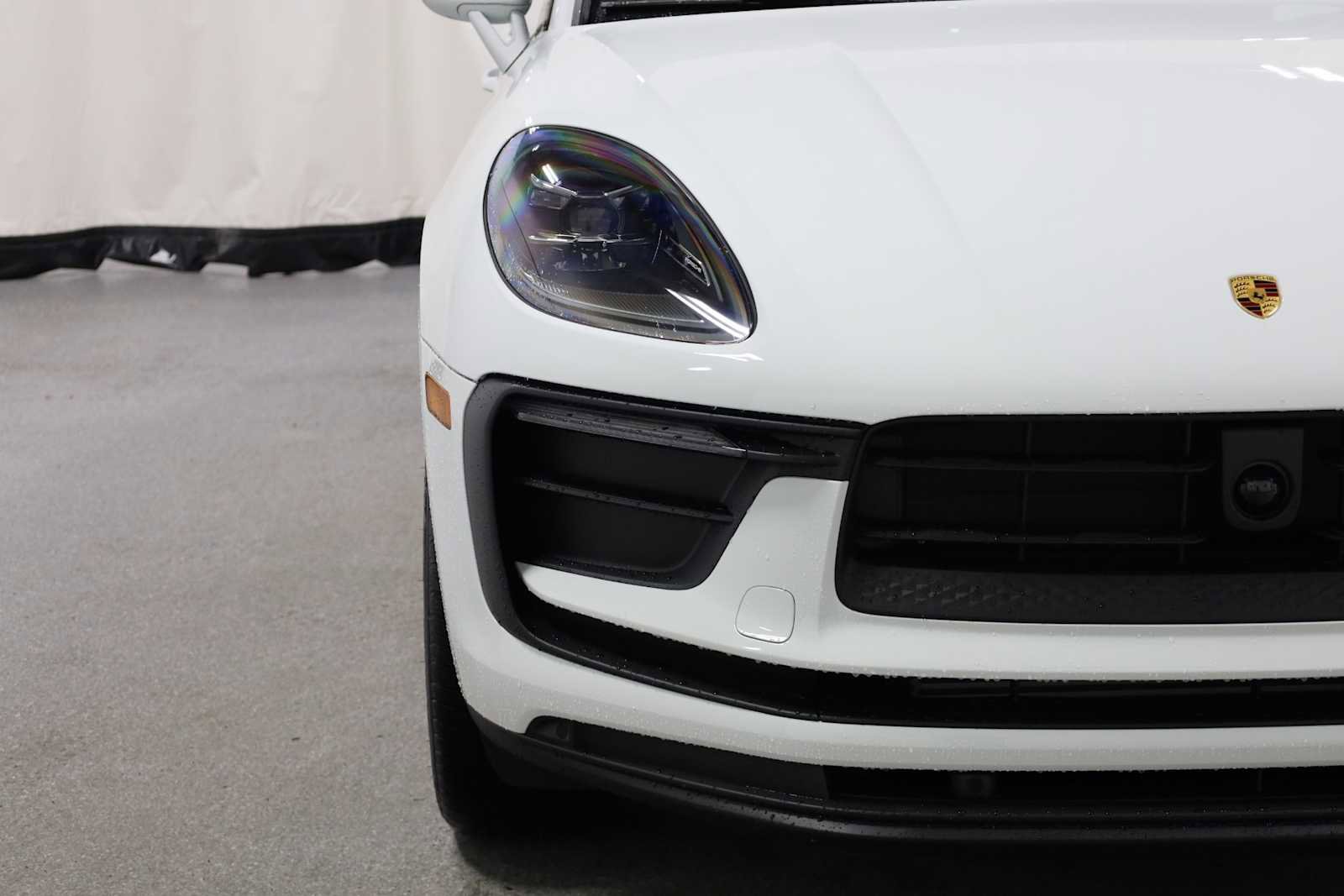 New 2026 Porsche Macan image 15