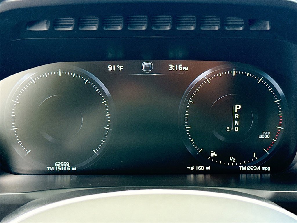 Used 2022 Volvo XC90 T6 Momentum image 13