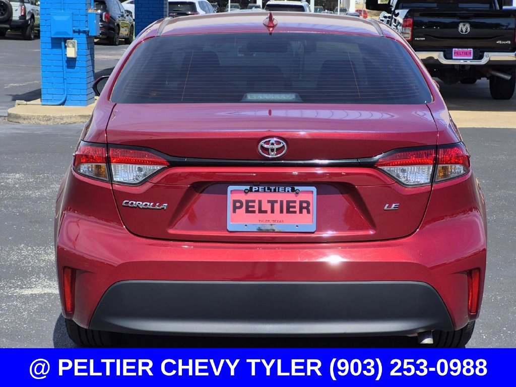 Used 2025 Toyota Corolla LE FWD image 4