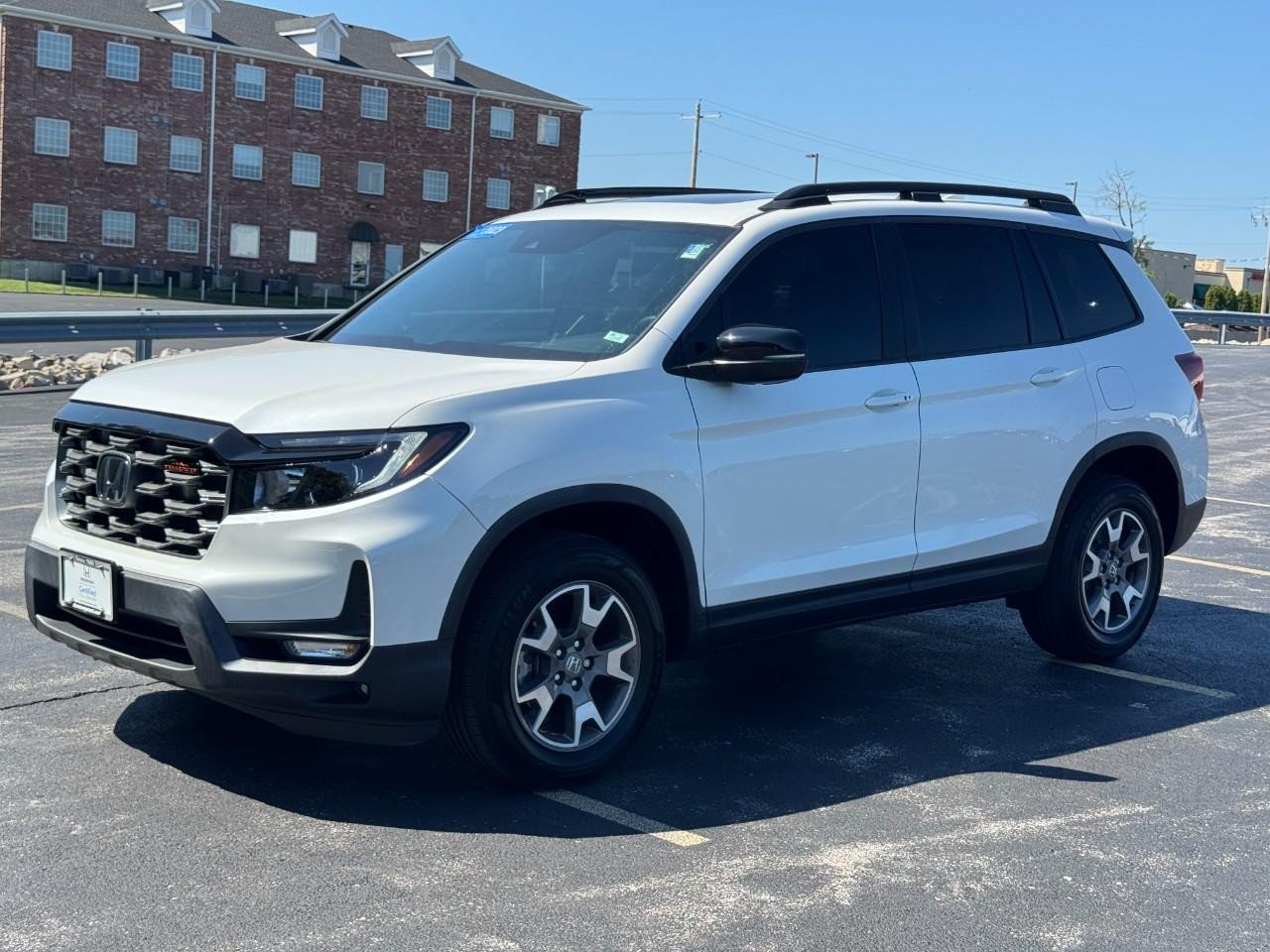Certified 2023 Honda Passport TrailSport image 10