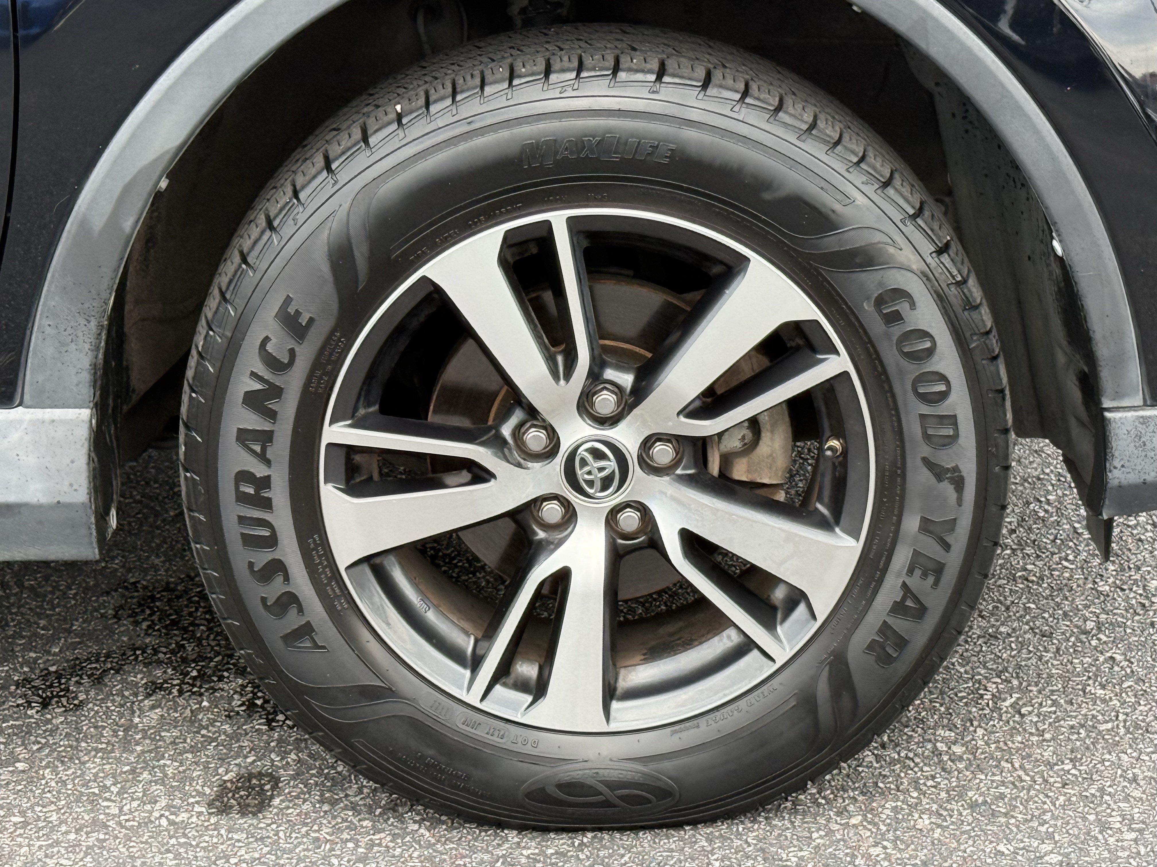 Used 2016 Toyota RAV4 XLE FWD image 12