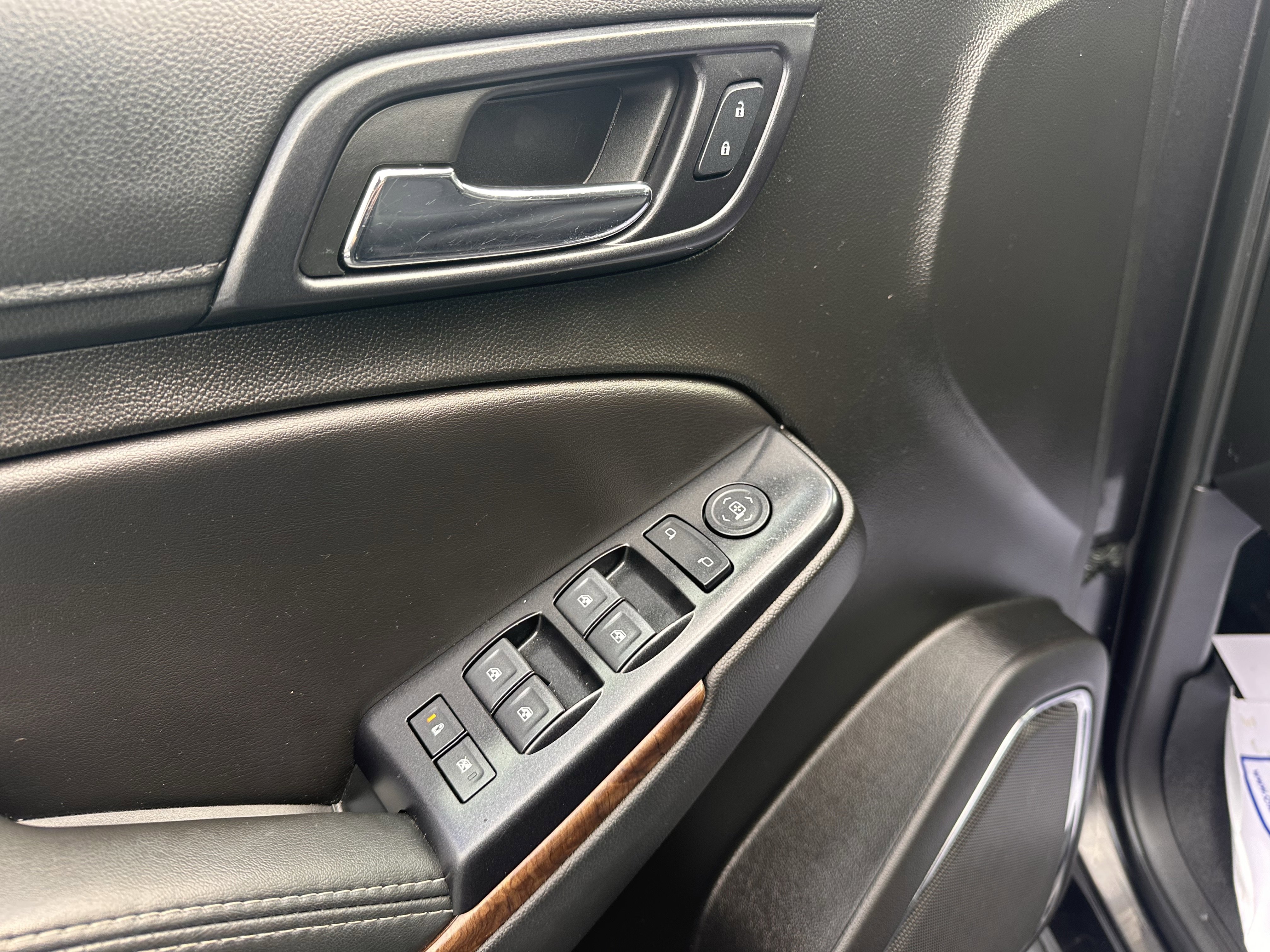 Used 2018 Chevrolet Tahoe LS w/ All-Season Package image 5