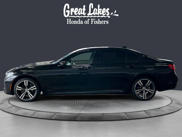 Used 2016 BMW 750i xDrive image 2