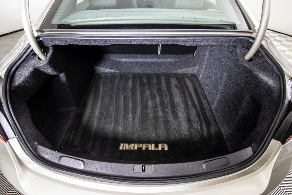 Used 2014 Chevrolet Impala LT w/ Convenience Package image 9