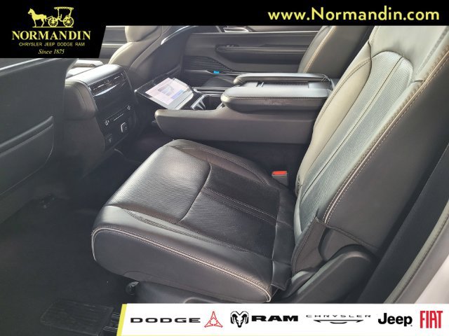Used 2024 Jeep Grand Wagoneer L Series II w/ Quick Order Packagew 28T AWD/4WD image 16