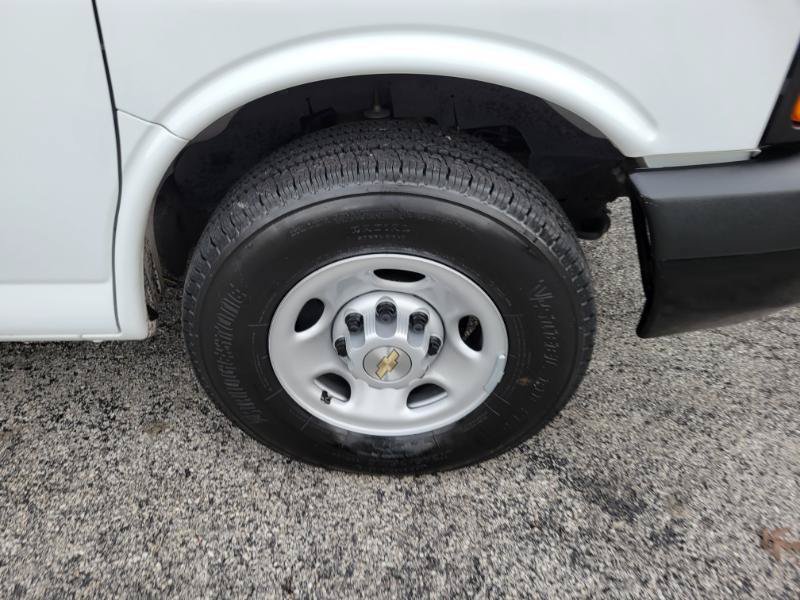 Used 2016 Chevrolet Express 2500 LS RWD image 41