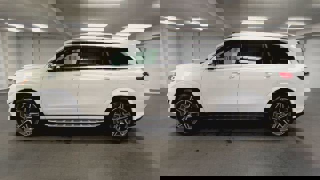 Used 2023 Mercedes-Benz GLS 450 4MATIC image 5