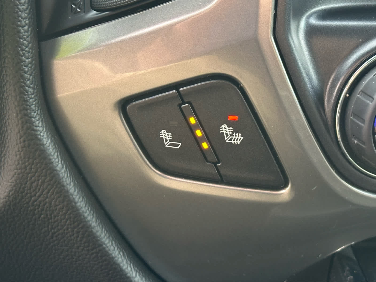 Used 2018 Chevrolet Silverado 1500 LT w/ All Star Edition AWD/4WD image 17