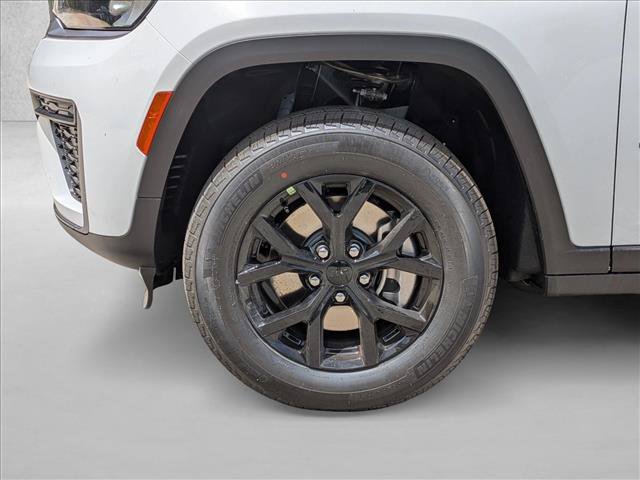 New 2026 Jeep Grand Cherokee L 4WD image 9