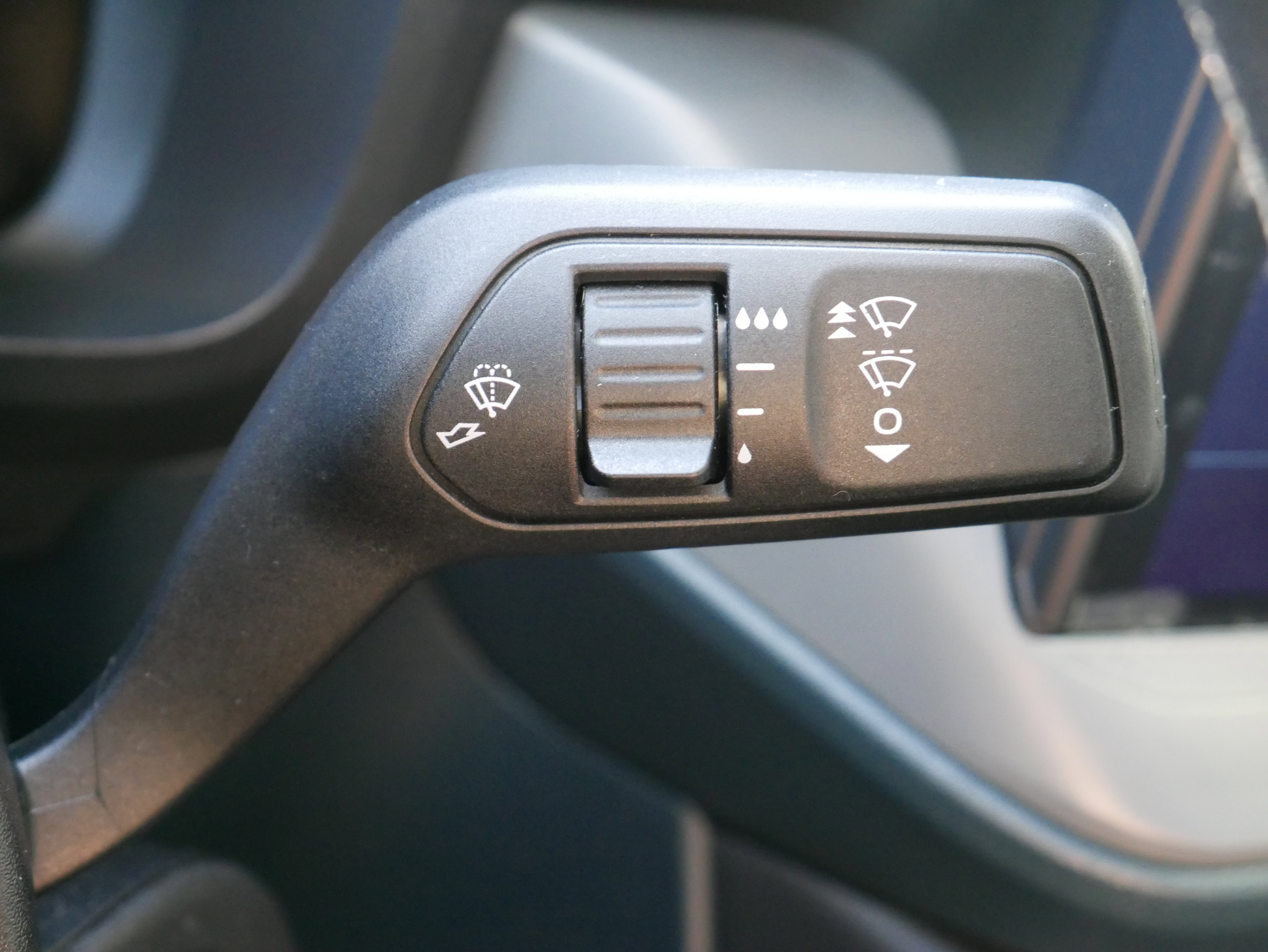 Used 2025 Ford Maverick XL image 25