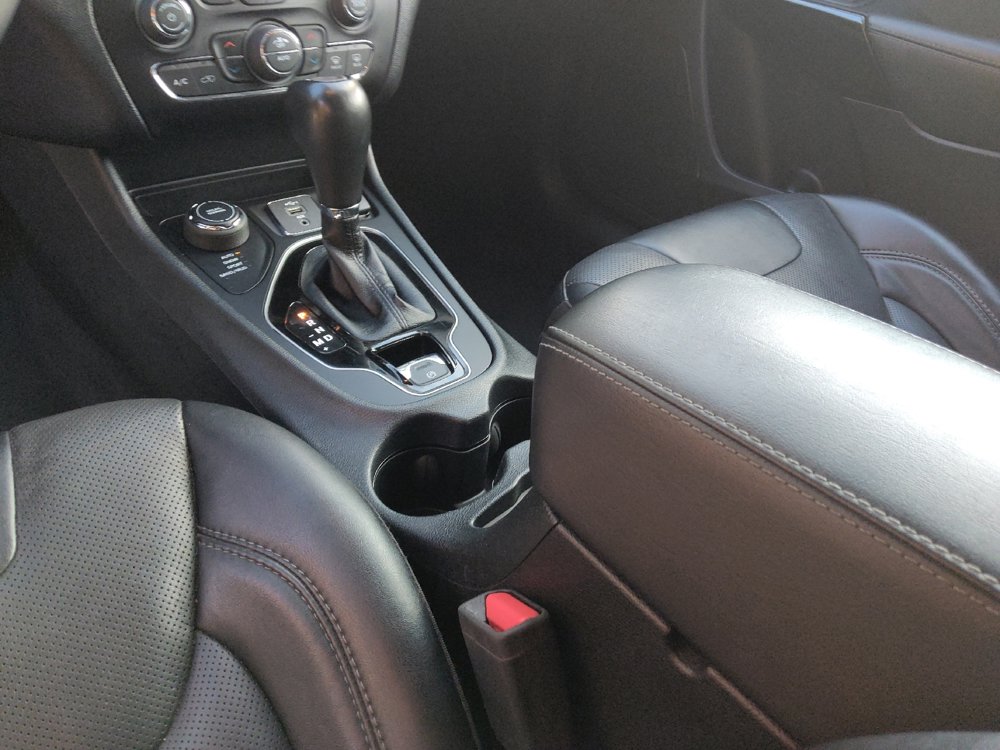 Used 2023 Jeep Cherokee Altitude Lux image 26