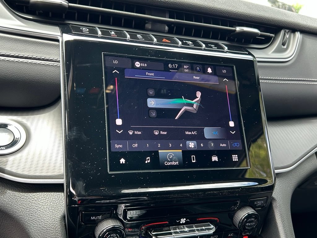New 2024 Jeep Grand Cherokee L Laredo RWD image 12