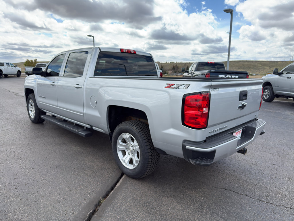 Used 2018 Chevrolet Silverado 1500 LT w/ True North Edition AWD/4WD image 7