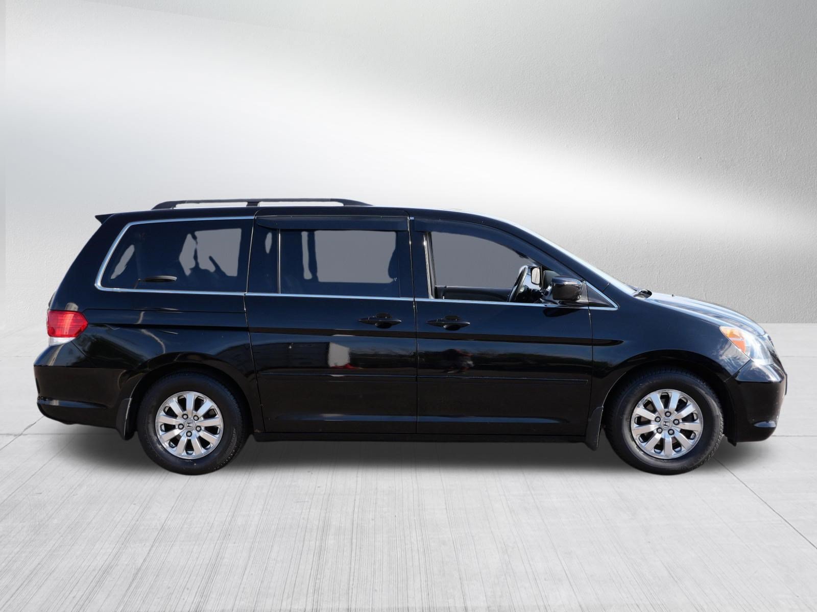 Used 2010 Honda Odyssey EX-L image 8