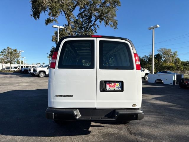 New 2025 Chevrolet Express 2500 Work Van 3D Extended Cargo Van w/ Driver Convenience Package RWD image 9