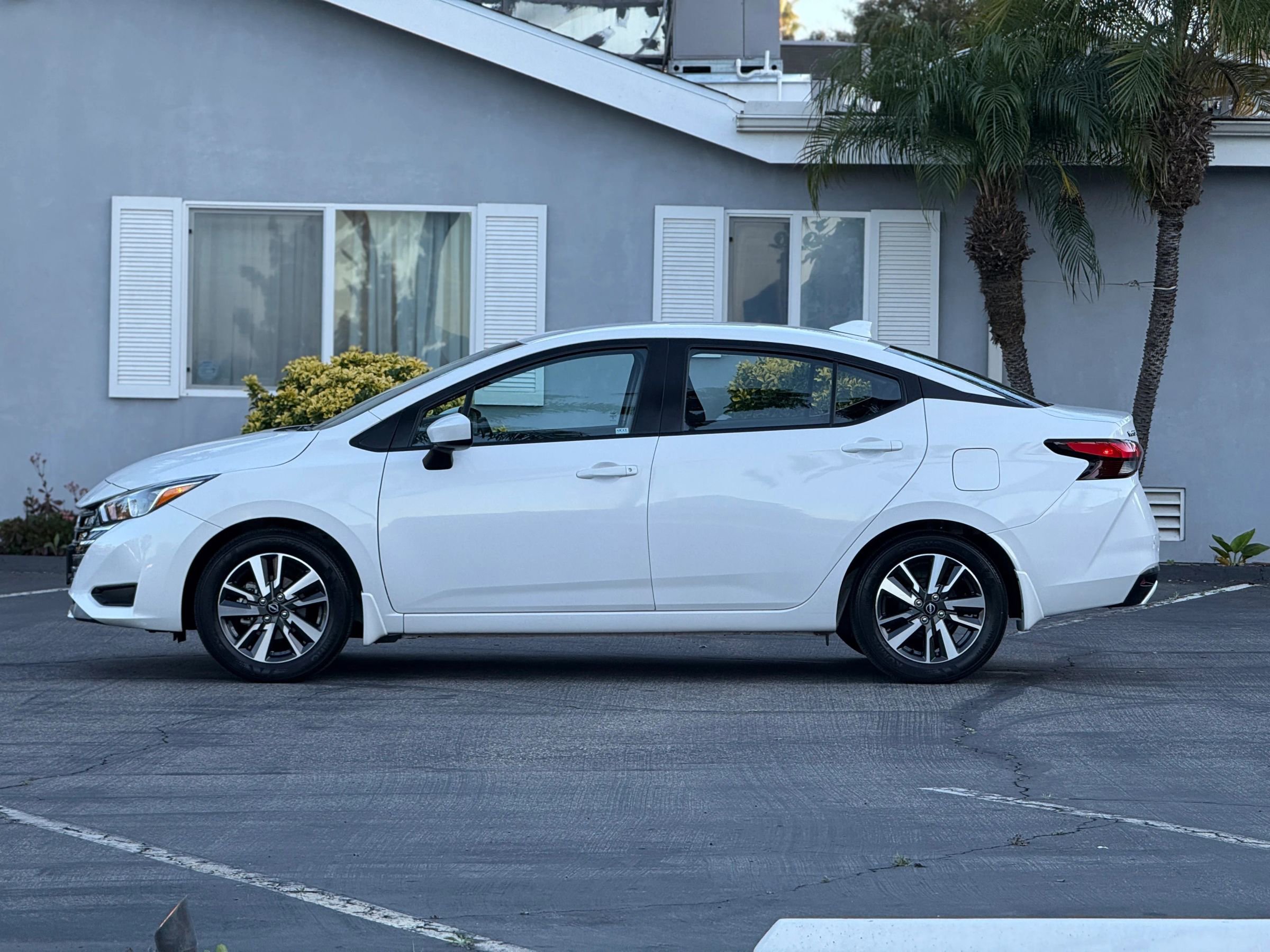 Used 2024 Nissan Versa SV w/ Trunk Package image 2