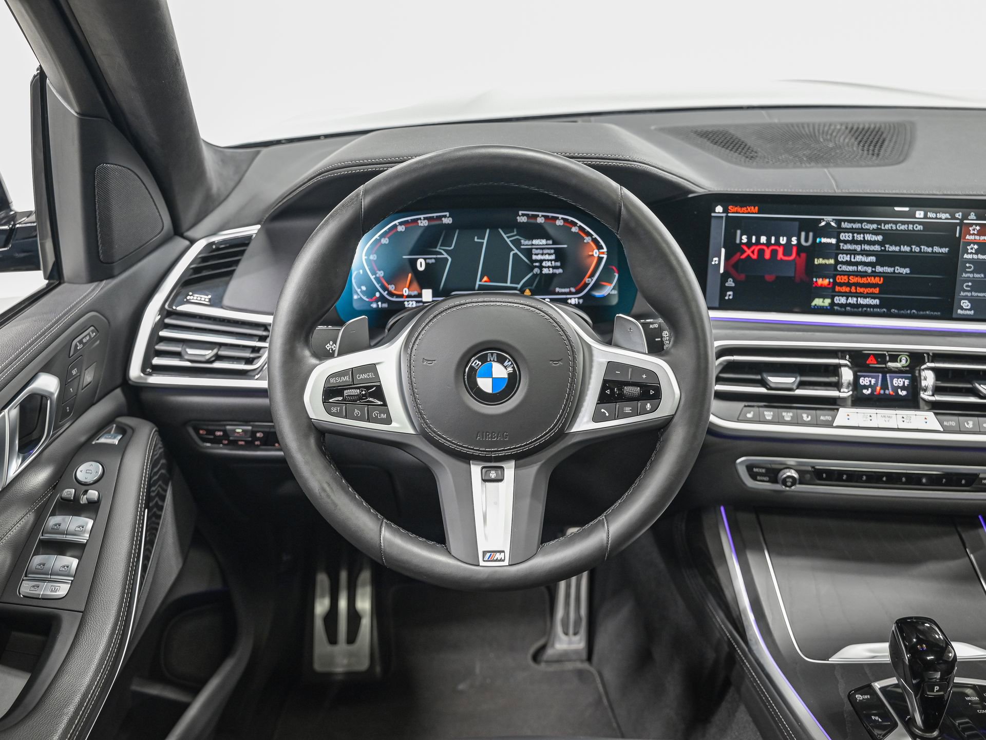 Used 2022 BMW X7 xDrive40i w/ M Sport Package image 17