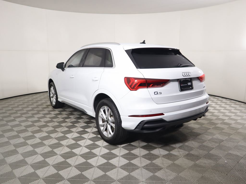 Certified 2025 Audi Q3 2.0T Premium w/ Convenience Package image 7