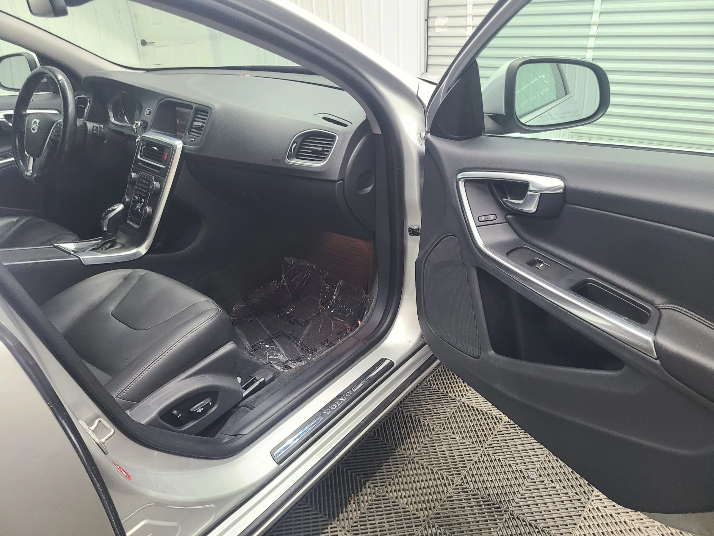 Used 2015 Volvo V60 T5 Premier AWD/4WD image 40