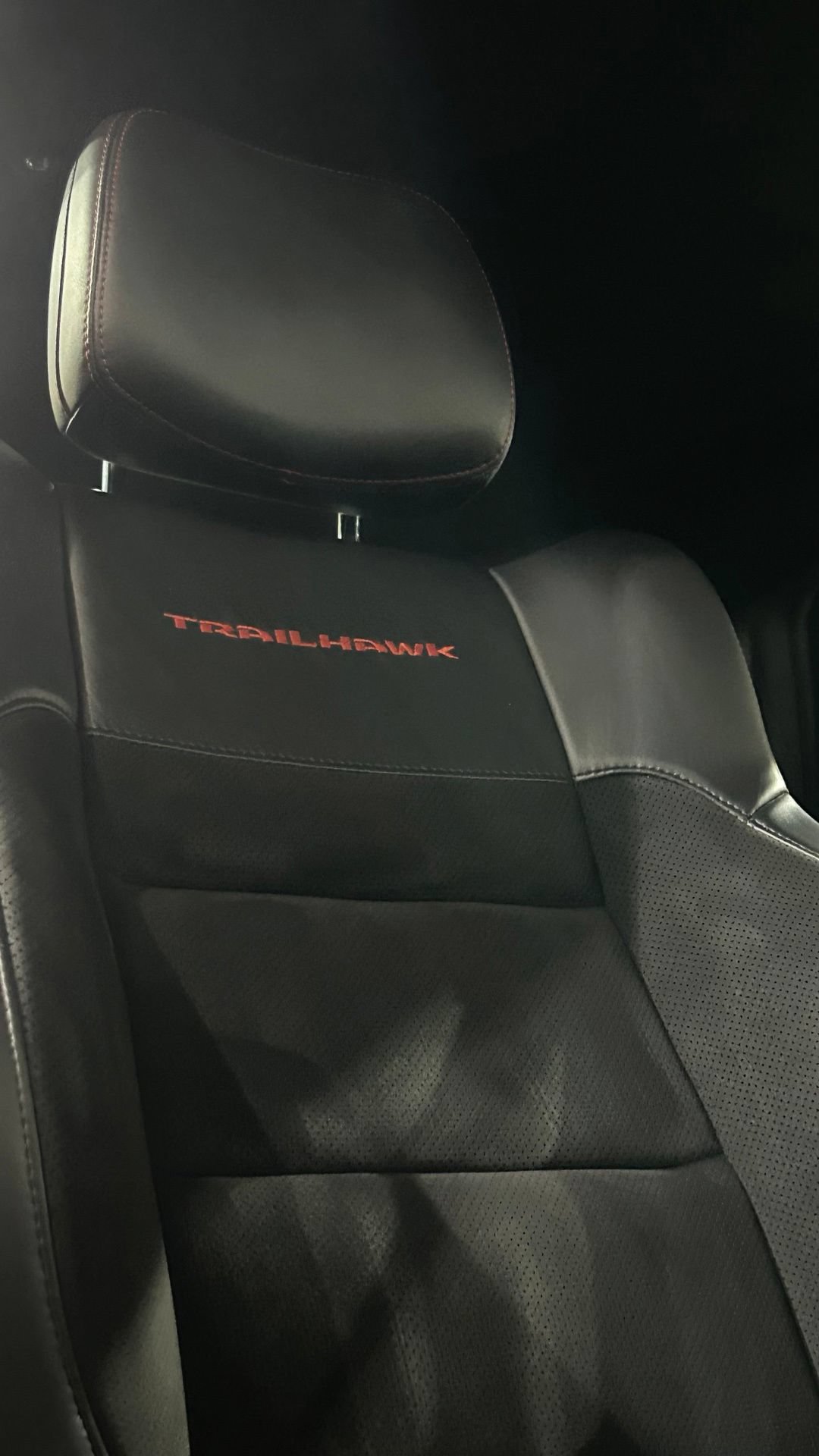 Used 2019 Jeep Grand Cherokee Trailhawk AWD/4WD image 54