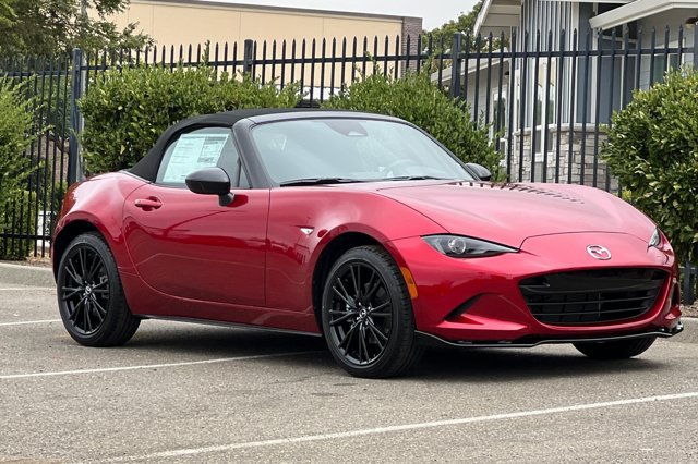 New 2026 MAZDA MX-5 Miata Club RWD image 9