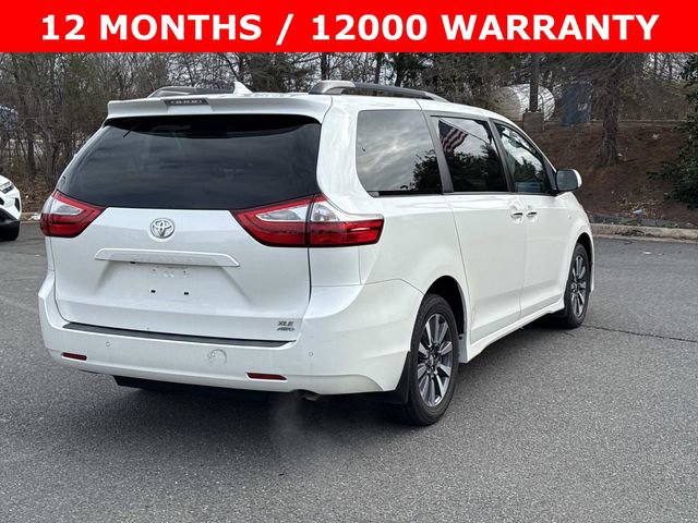Used 2018 Toyota Sienna XLE w/ XLE Navigation Package image 2