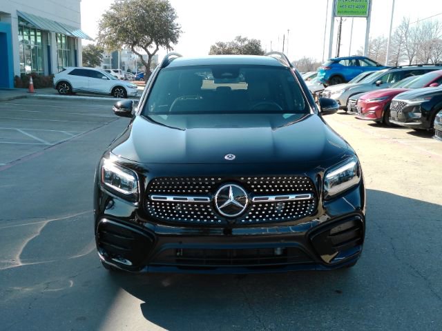 Used 2024 Mercedes-Benz GLB 250 image 2