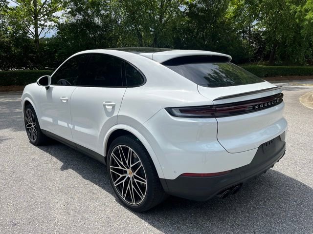 Used 2024 Porsche Cayenne Coupe AWD/4WD image 7