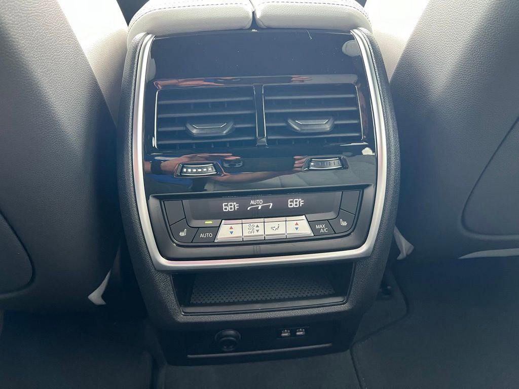 Certified 2025 BMW X5 xDrive50e w/ M Sport Package image 19