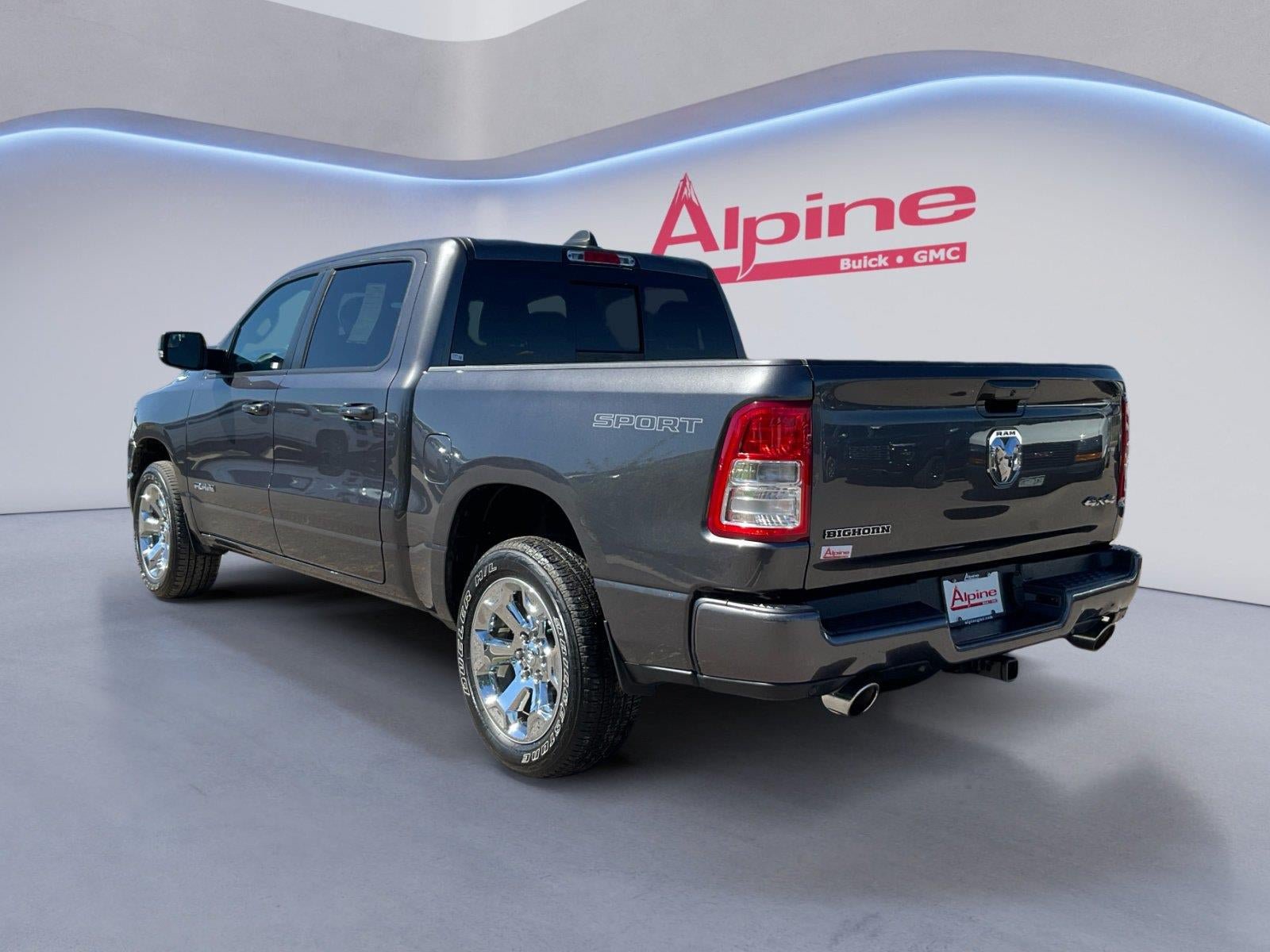Used 2022 RAM 1500 Big Horn AWD/4WD image 3