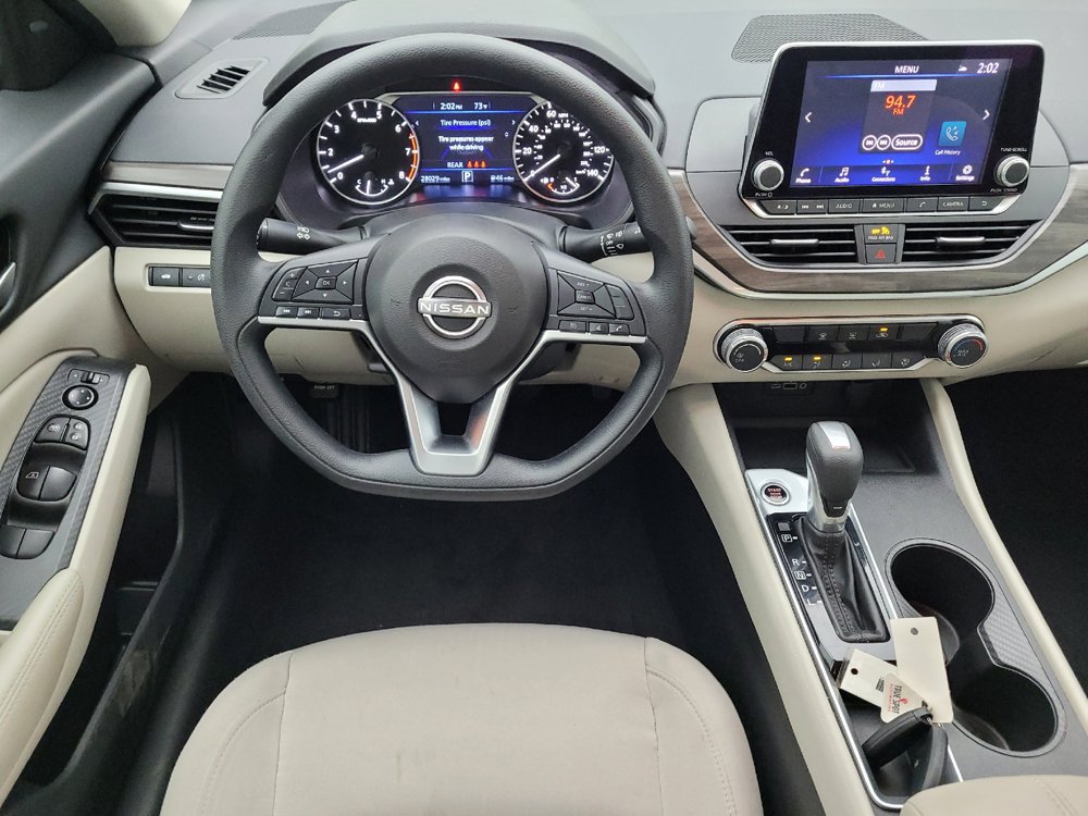 Used 2025 Nissan Altima 2.5 SV FWD image 22
