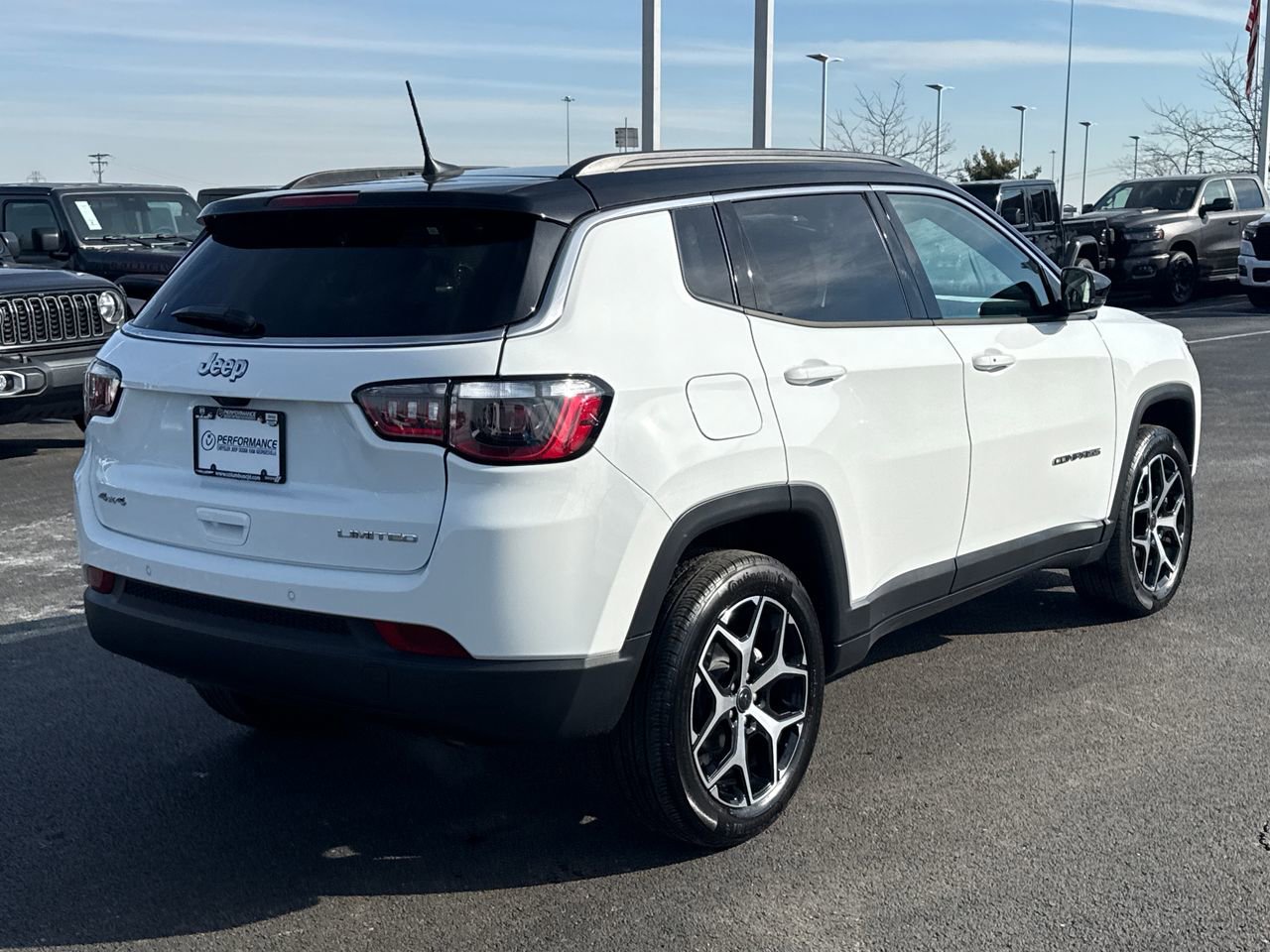 Used 2025 Jeep Compass Limited w/ Sun & Sound Group image 3