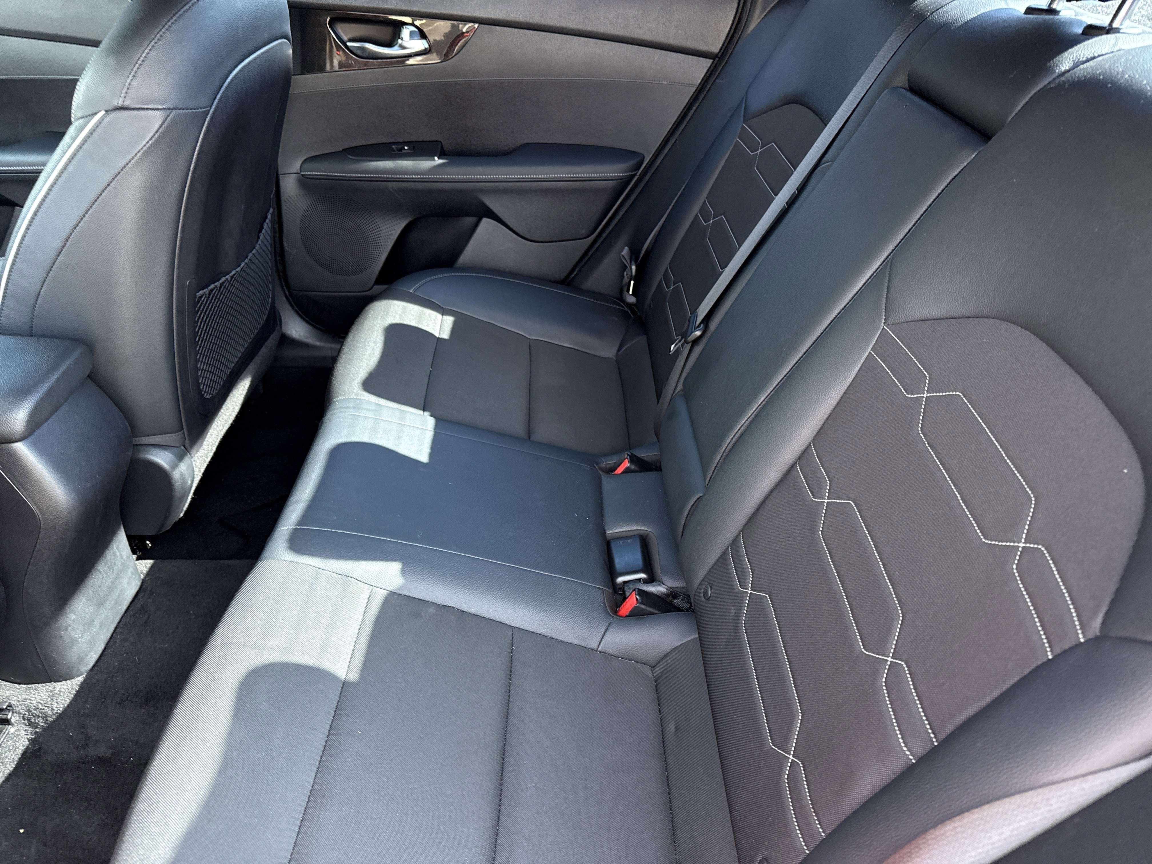 Used 2022 Kia Forte GT-Line w/ GT-Line Premium Package image 9