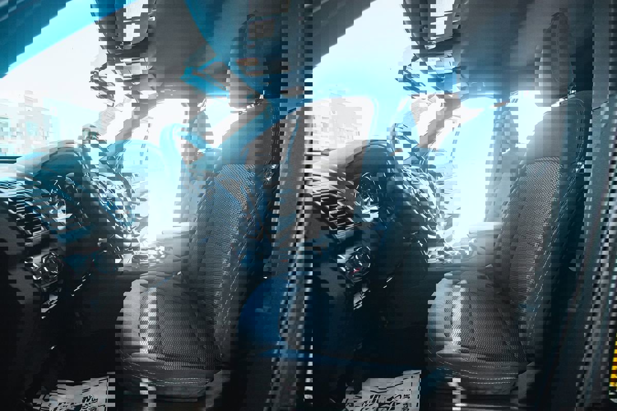 Used 2019 Ford Explorer XLT w/ Equipment Group 201A image 11