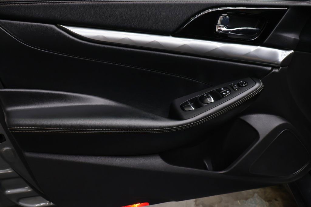 Used 2023 Nissan Maxima SV w/ Floor Mat Group image 16