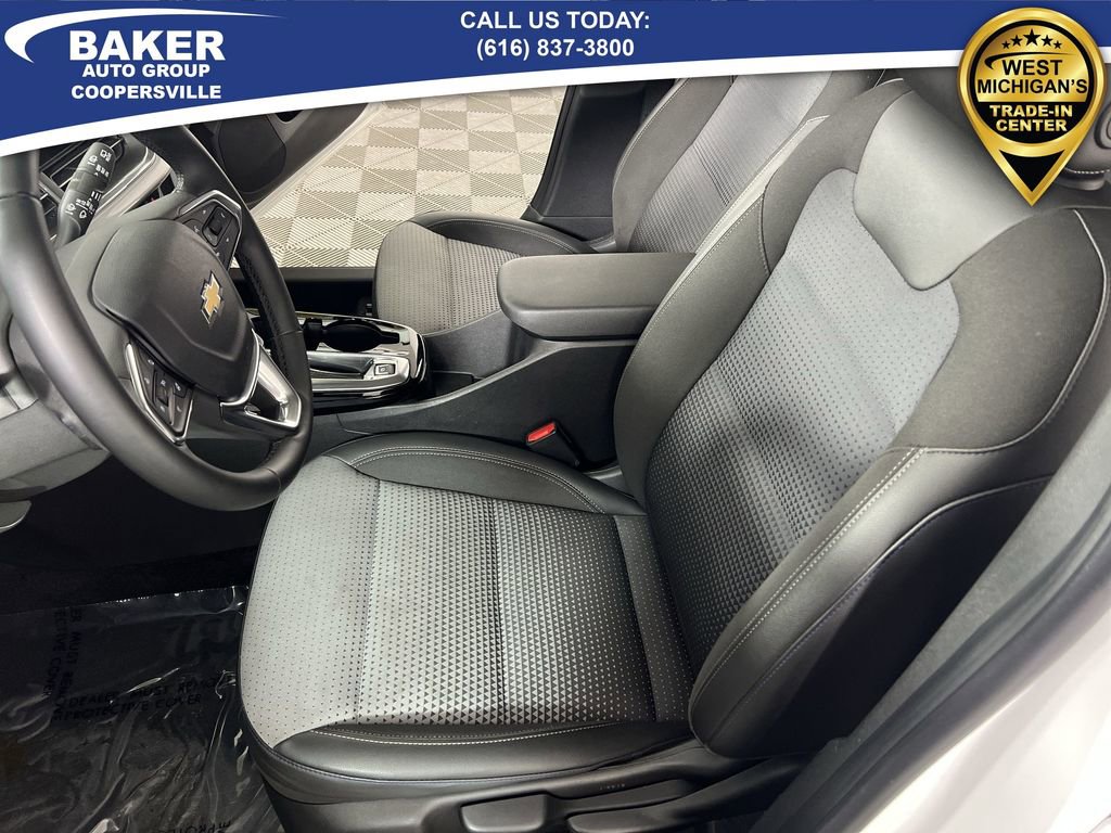 Certified 2024 Chevrolet Trax LT w/ Driver Confidence Package image 19