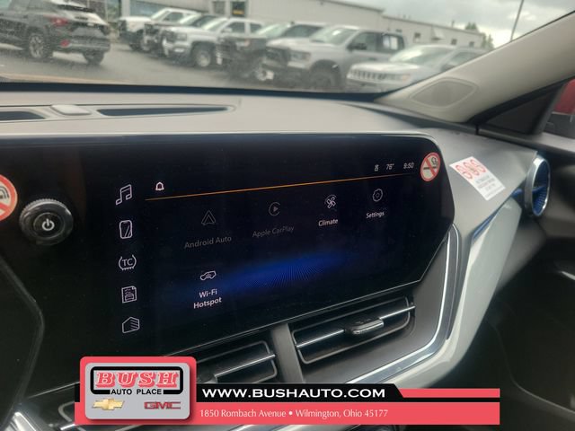 Used 2025 Chevrolet Trax LT FWD image 22