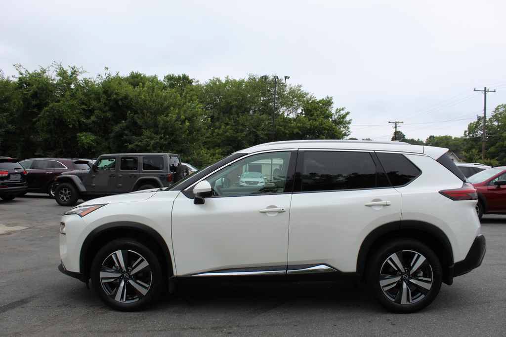 Used 2023 Nissan Rogue SL AWD/4WD image 10