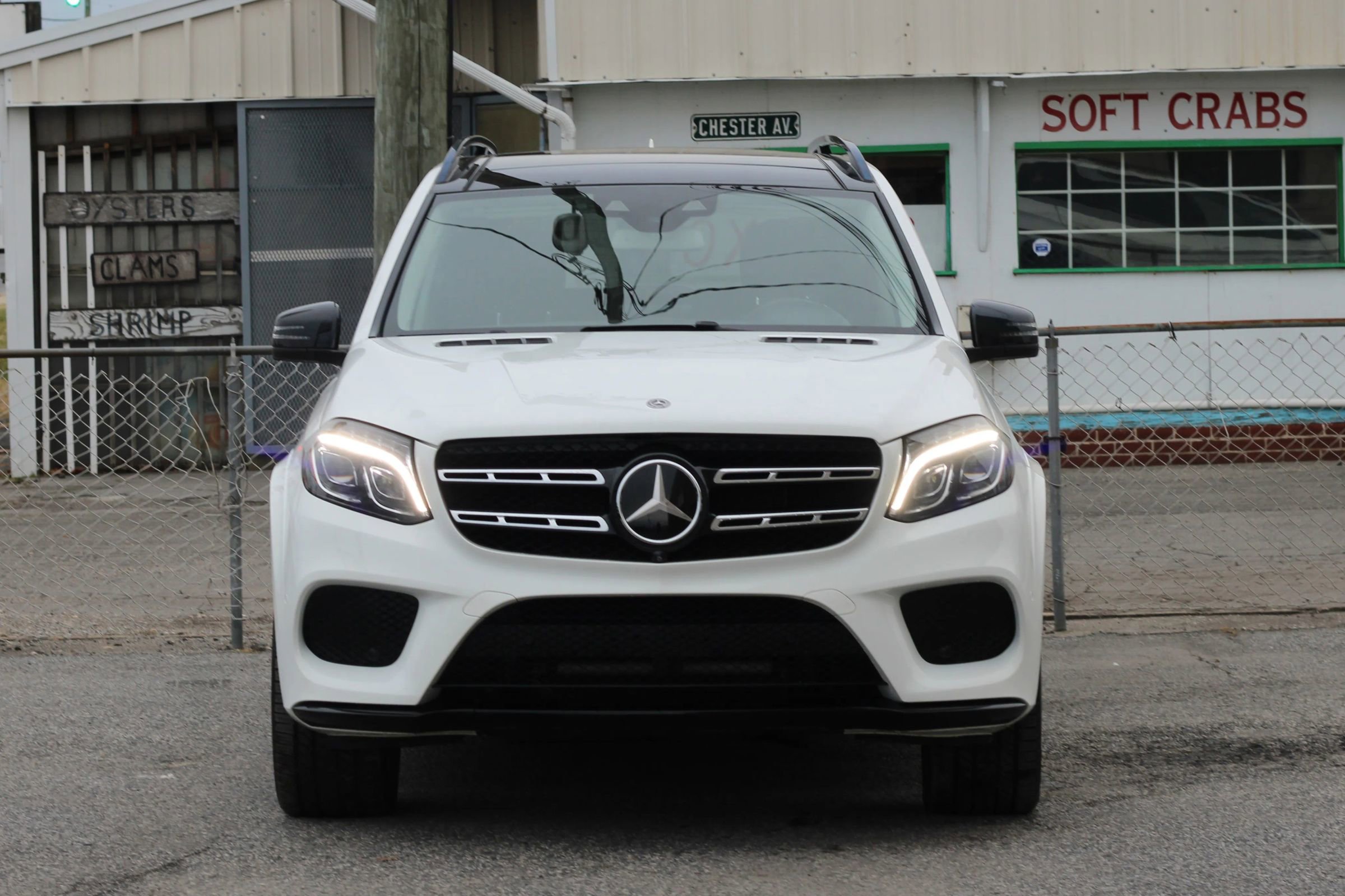 Used 2018 Mercedes-Benz GLS 550 4MATIC w/ Driver Assistance Package image 2