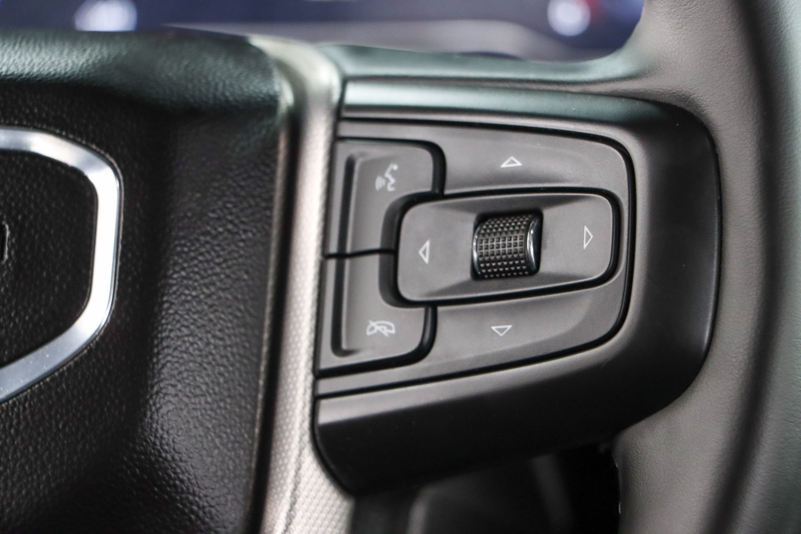 Used 2023 GMC Yukon Denali AWD/4WD image 15