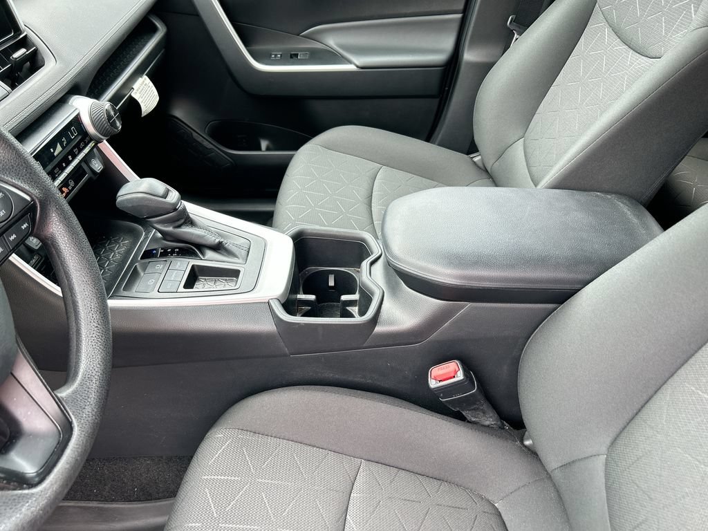 Used 2023 Toyota RAV4 XLE w/ Convenience Package FWD image 29