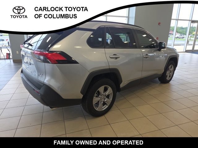 Used 2025 Toyota RAV4 XLE AWD/4WD image 7