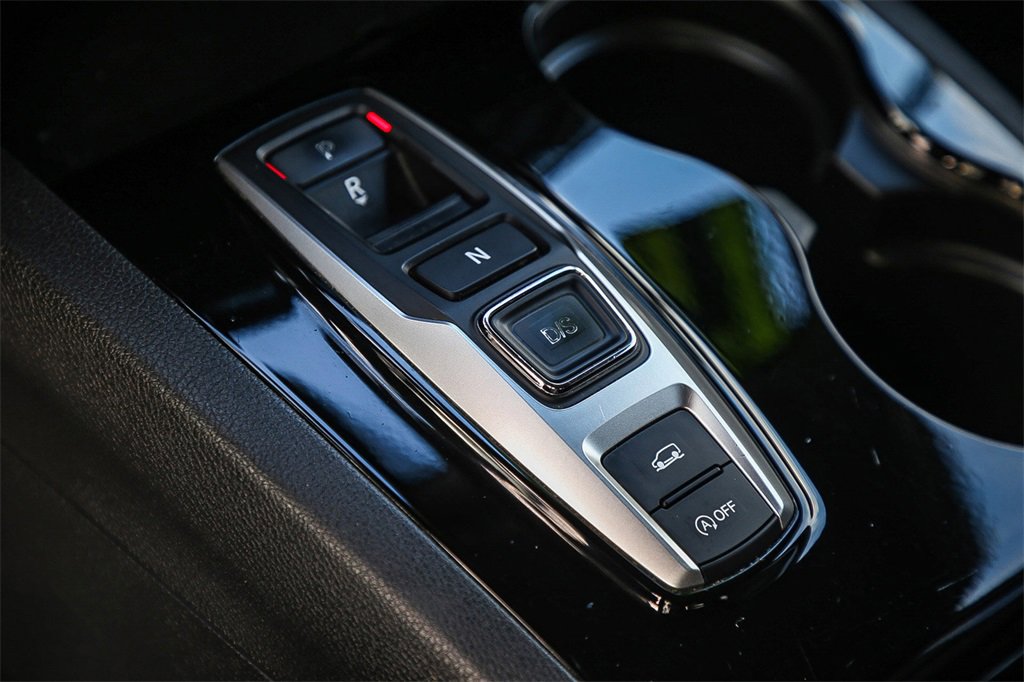 Used 2017 Honda Pilot Touring image 23