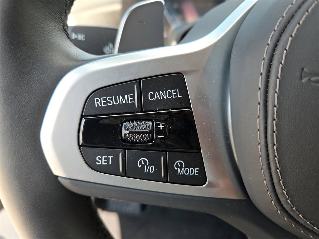 Used 2025 BMW X7 xDrive40i w/ M Sport Package image 15