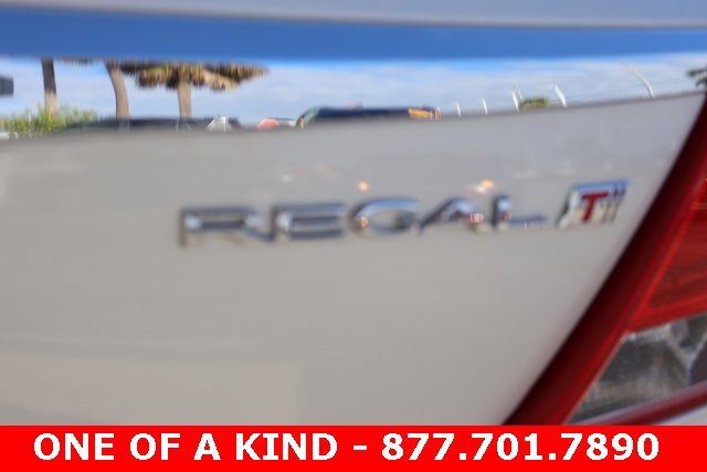 Used 2013 Buick Regal Premium image 7